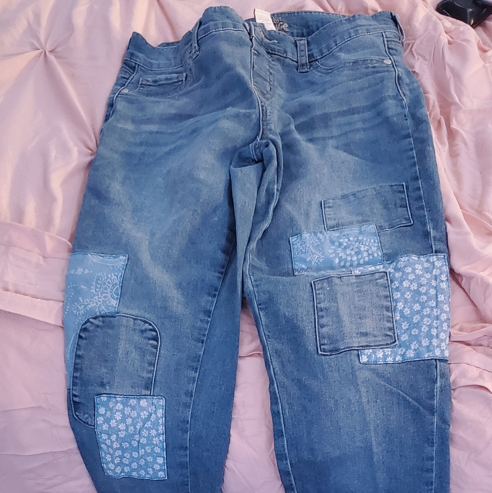Different design patch jeans